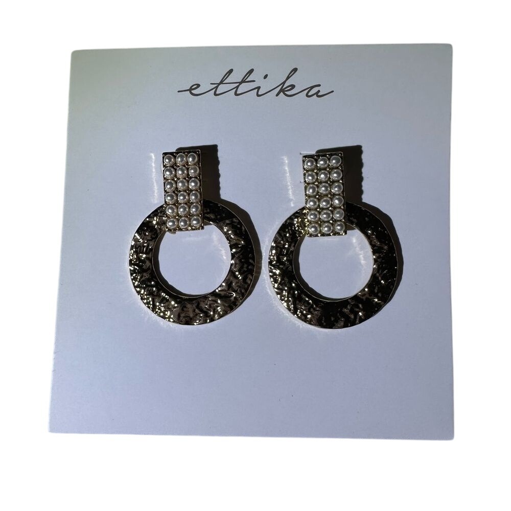 Gold hoop‎ earrings
